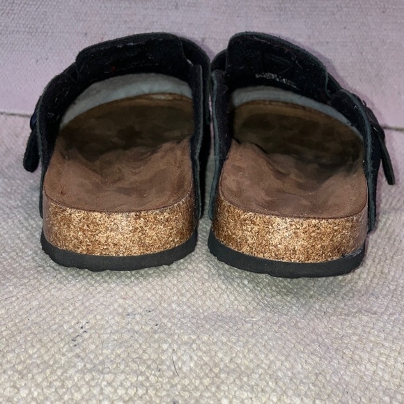 Time and Tru memory foam size 7 women’s slip on shoe Black Suede Sandals - Picture 6 of 13